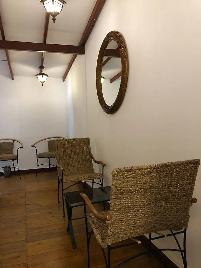 Kandy Api Cottage 0*,